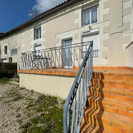 Escapade Poitevine - Maison Climatisee Avec 3 Ch - 4 Min Futuroscope Et Aquascope Апартаменты