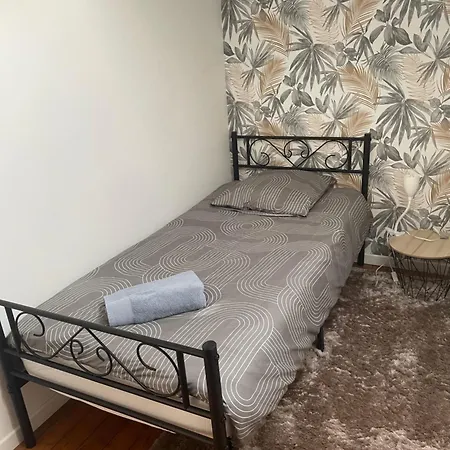 Escapade Poitevine - Maison Climatisee Avec 3 Ch - 4 Min Futuroscope Et Aquascope Апартаменты Чассенеуил-Ду-Поитоу