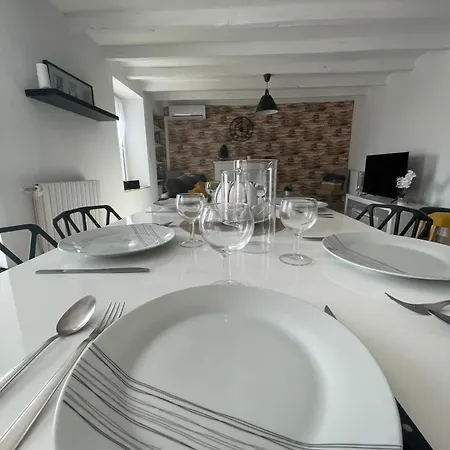 Escapade Poitevine - Maison Climatisee Avec 3 Ch - 4 Min Futuroscope Et Aquascope Апартаменты