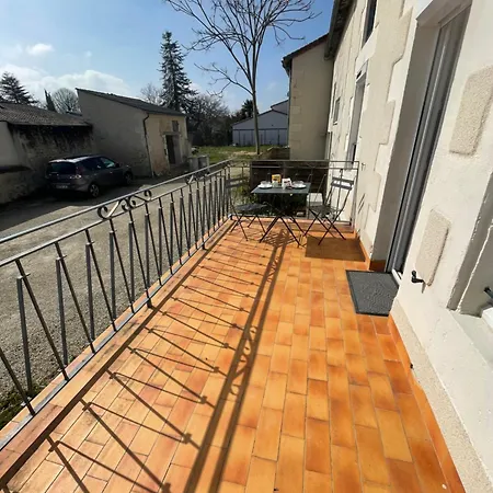 Apartment Escapade Poitevine - Maison Climatisee Avec 3 Ch - 4 Min Futuroscope Et Aquascope Chasseneuil-du-Poitou