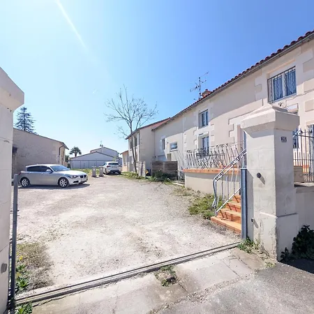 Escapade Poitevine - Maison Climatisee Avec 3 Ch - 4 Min Futuroscope Et Aquascope Апартаменты