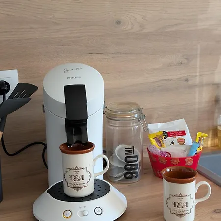 Escapade Poitevine - Maison Climatisee Avec 3 Ch - 4 Min Futuroscope Et Aquascope Lägenhet *