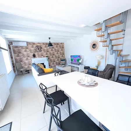 Escapade Poitevine - Maison Climatisée Avec 3 Ch - 4 Min Futuroscope Et Aquascope Appartamento *