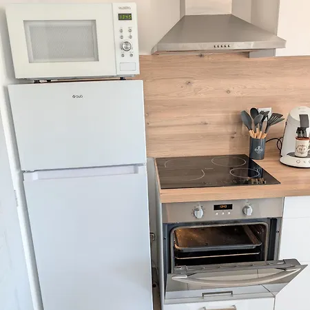 Apartment Escapade Poitevine - Maison Climatisee Avec 3 Ch - 4 Min Futuroscope Et Aquascope Chasseneuil-du-Poitou